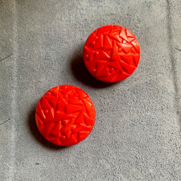 Rare 1960's Early Red Plastic Clip On Earrings - Picture 3 of 5